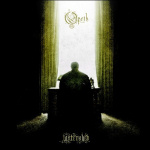 Opeth-bändin "Watershed"-albumin kansikuva, jossa kahden suuren vihertävän verhon välissä istuu kuin valtaistuimella suurta ikkunaa vasten ihmishahmo, josta näkyy vain musta siluetti. Opethin logo yläosassa ja albumin nimi alaosassa kuvaa keskitettynä vaa