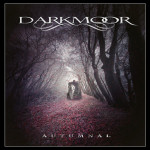 Dark Moorin albumin "Autumnal" etukansikuvassa näkyy koristeellinen lehtokuja, jonka polulla verenpunaisia lehtiä maa täynnä. Tien molemmilla laidoilla käytävämäisesti lehdettömiä puita silmänkantamattomiin. Yhtyeen logo valkoisella yläosassa, albumin nim