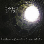 Cantata Sanguin albumin "On Rituals and Correspondence" kannessa valokvua Pantheonista. Kuva otettu alhaalta ylöspäin, joten kuvassa koristeellista tunnelia muistuttava meininki. Pantheonin kattoa ei ole katettu, joten katto näkyy valkoisesti hohtavana va