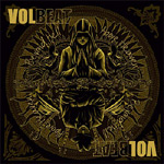 "Beyond Hell / Above Heaven" -albumin etukannessa kellertävä kuvitus jonkinlaisesta ympyrän sisälle hahmotellusta henkilöstä, joka on peilikuvana ylä- ja alaosassa. Vasemmassa yläkulmassa lukee Volbeatin logo. Samoin oikeassa alakulmassa.