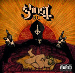 "Infestissumam"-albumin kannessa piirros häijynnäköisestä ihimisolennosta, joka levittelee käsiään maassa piehtaroivan sikaolennon takana. Kuvan yläosassa Ghost-logo.